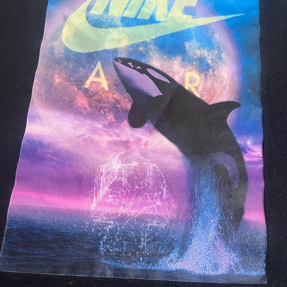 Nike Black Tee with Vibrant Ocean Graphic - Picture 2 of 5